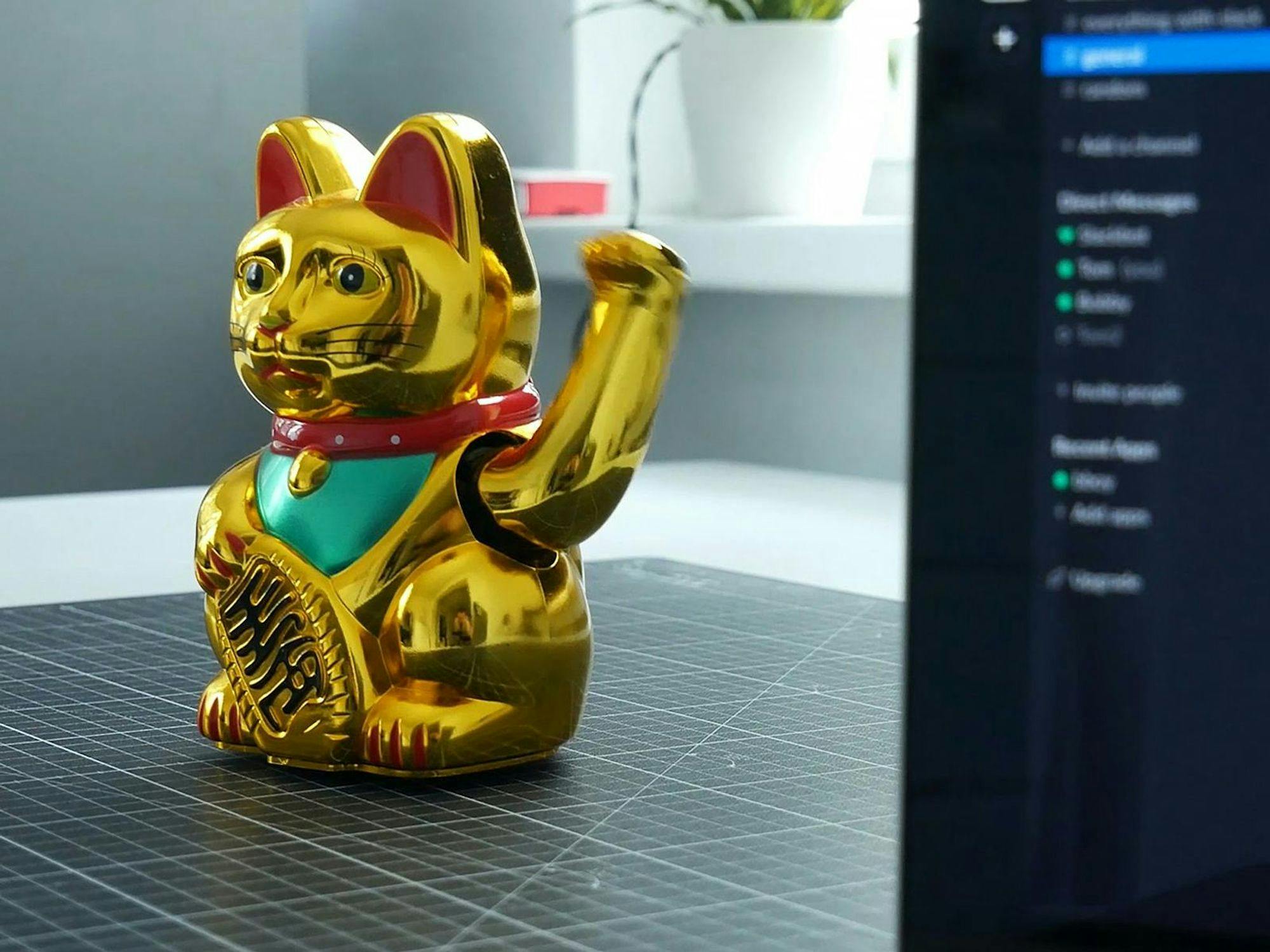 Meow - the Slack Bot with the Smart Paw