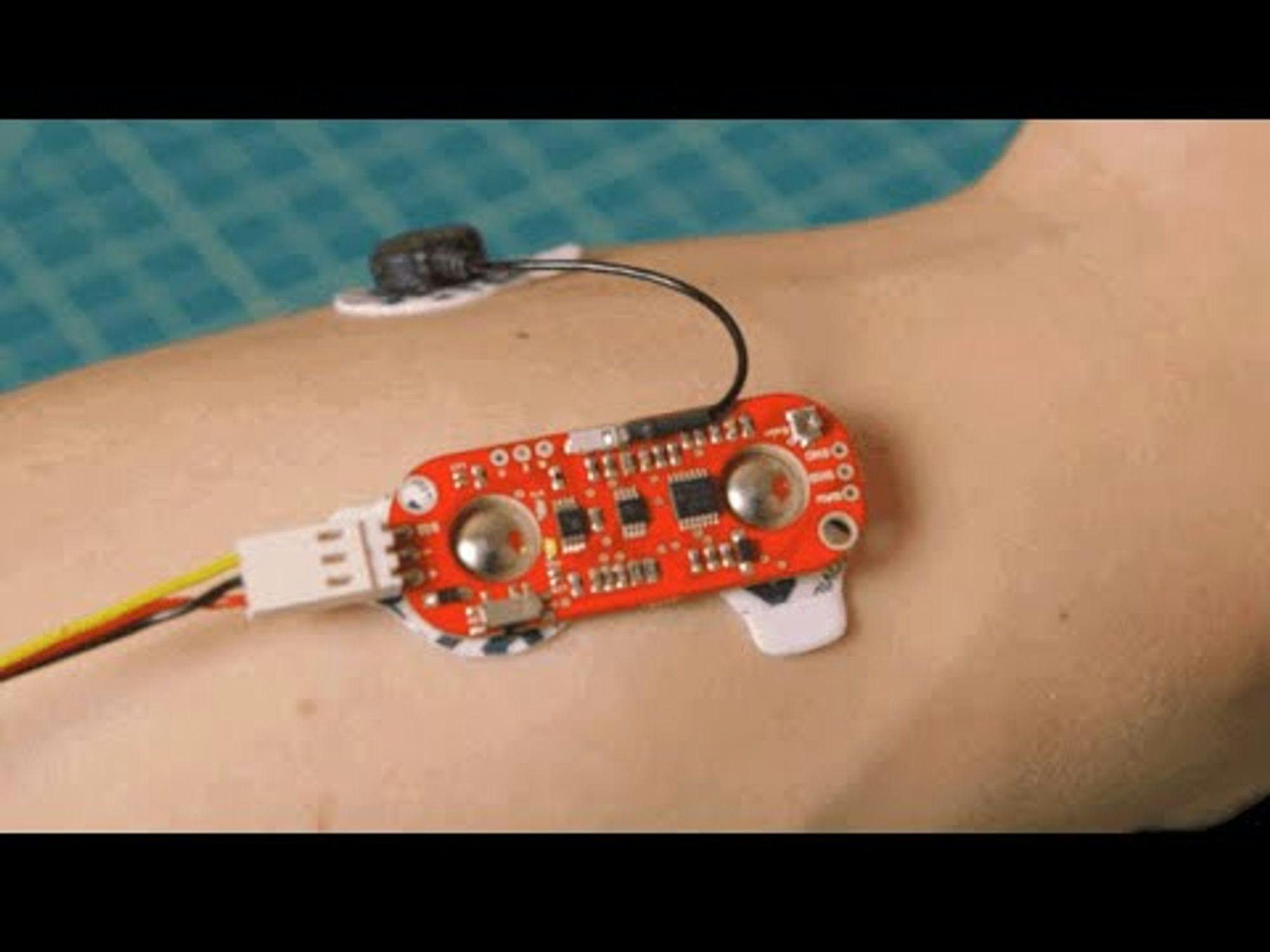 How to Use EMG Muscle Sensor to Control Anything (MyoWare)